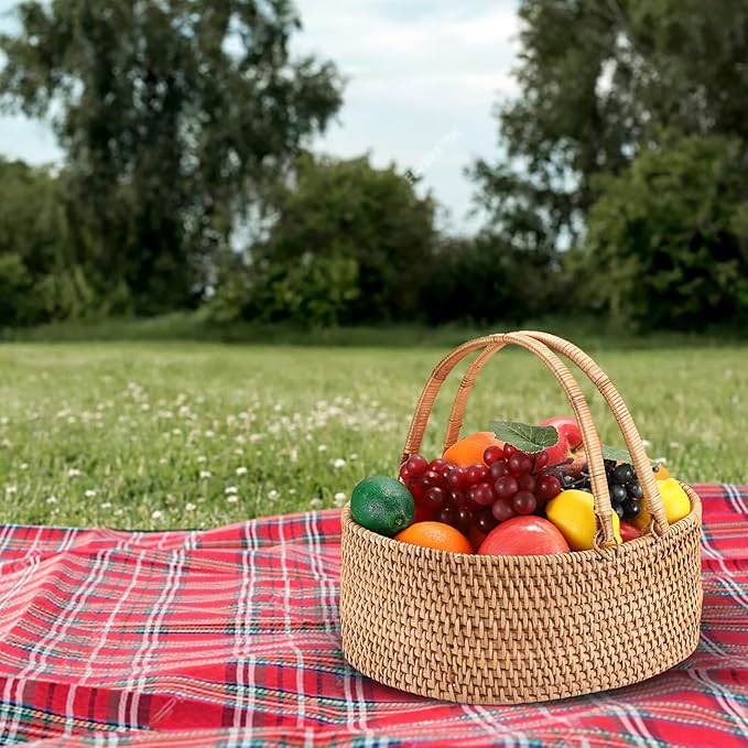 Picnic basket with handle, rattan woven gift basket for fruit, wine and flowers, lightweight wicker storage box, cute picnic supplies storage box, suitable for outdoor, camping, wedding, Easter, Christmas